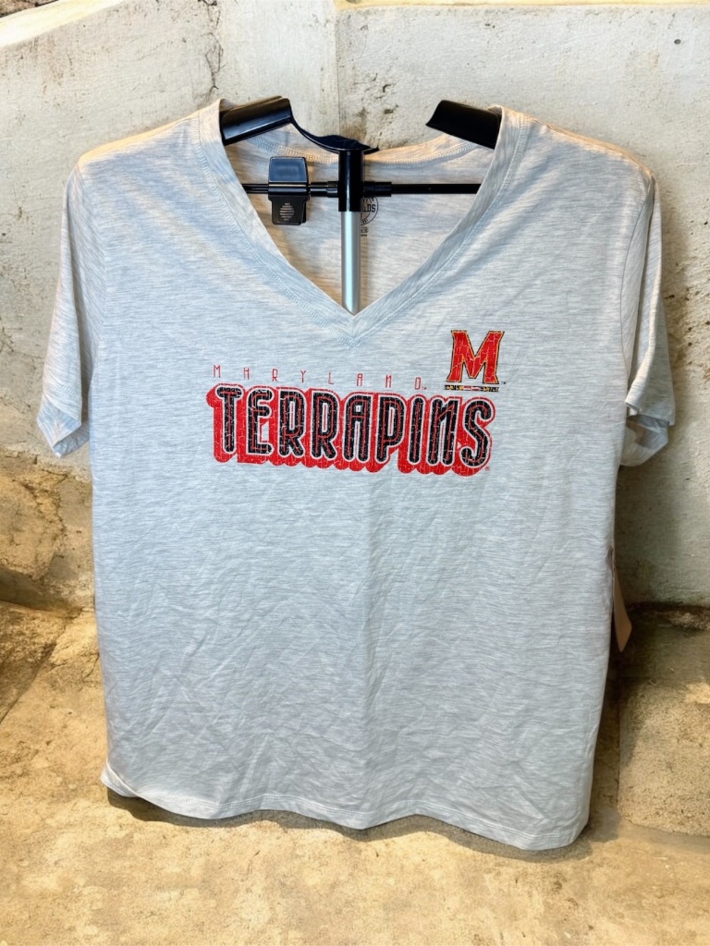 Maryland Terrapins Women’s V-Neck T-Shirt XL Gray Rivalry Threads 91